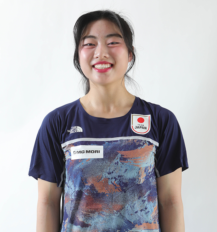 村杉 汐里